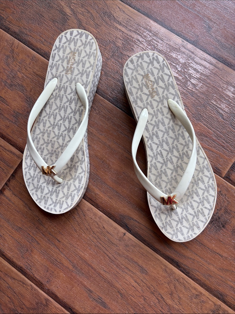 Michael Kors Cream Logo Flip Flop Sandals with Gold MK Accents - Size 9